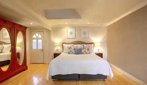 Deluxe Villa - Gardener's Cottage