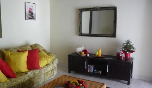  Corner 2bedroom/1bathroom oceanfront apartment 
