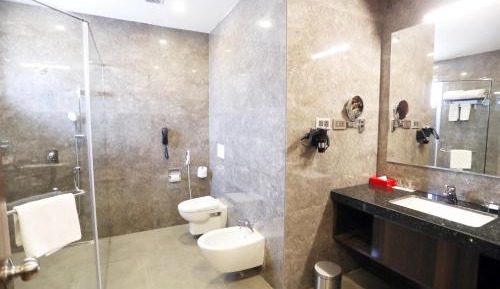 King Room Non Smoking - Book & Unlock Exclusive Deals