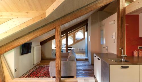 Studio - Split Level