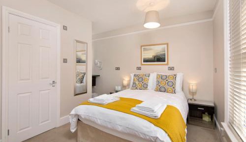 Deluxe Double Room with Shower