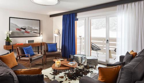 Very Large Suite with High Tea and Aquapark access