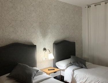 Twin Room with Shared Bathroom