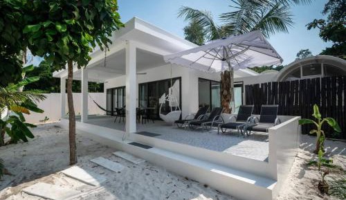 Family Villa with Private Jacuzzi