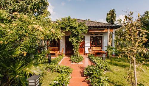 Double Room with Pool View