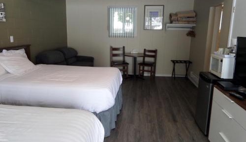 Standard Queen Room with Two Queen Beds