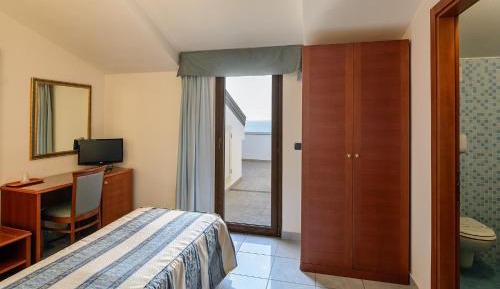 Deluxe Single Room with Sea View