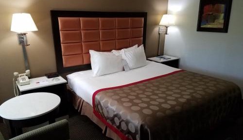 King Room- Non-Smoking