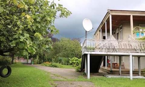 Family Room with Mountain View