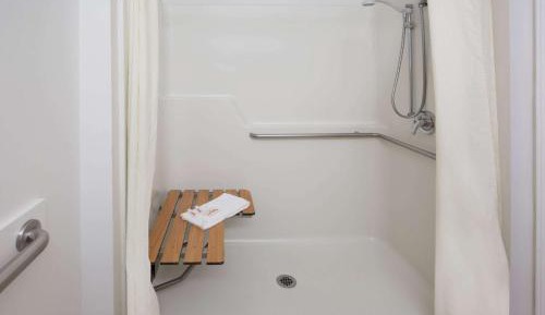 Queen Room with Two Queen Beds - Mobility Access/Non-Smoking