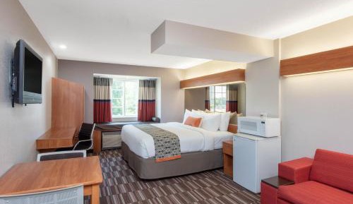 King Studio Suite - Non-Smoking