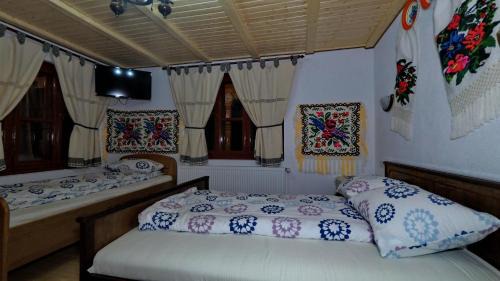 Triple Room with Private Bathroom