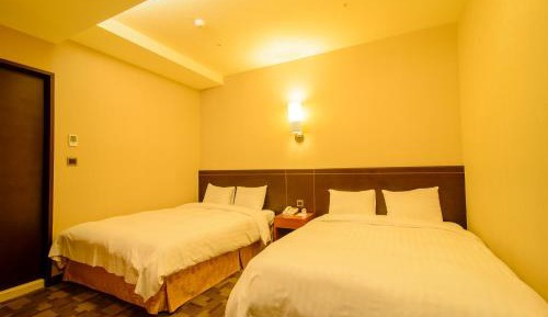 Family Room No Window 