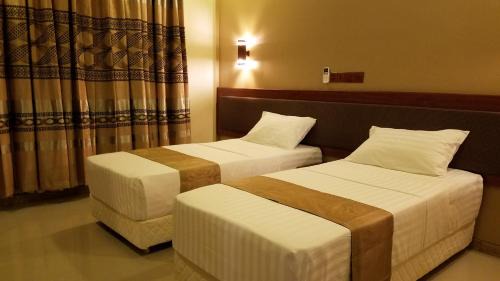 Deluxe Double or Twin Room with Balcony