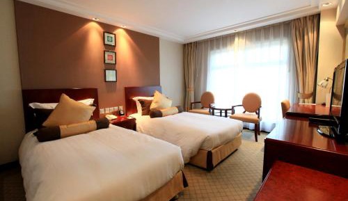 Deluxe Double or Twin Room-with one breakfast