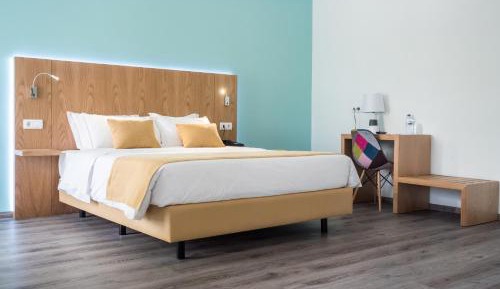 Suite with River View