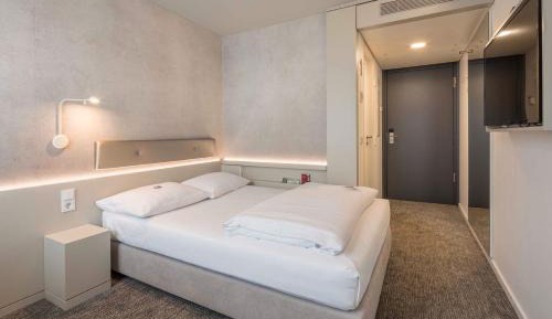 Business Single Room