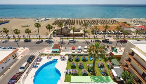 Double or Twin Room with Sea View