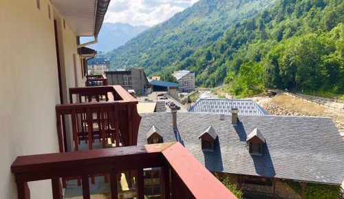 Apartment with Balcony