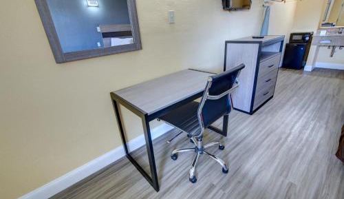 Double Room with Two Double Beds - Smoking