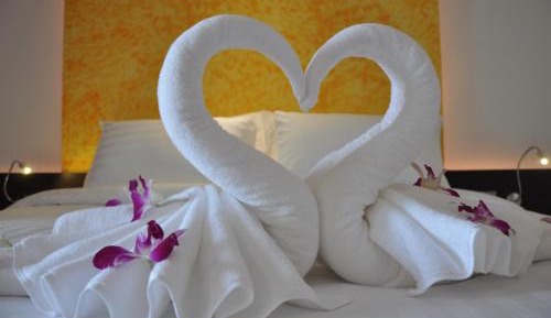 Deluxe Double or Twin Room with Pool View