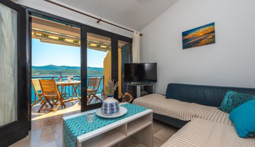 Apartment with Sea View