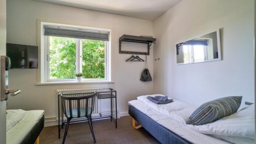 Twin Room with Shared Bathroom