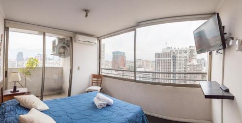 Apartment with Mountain View