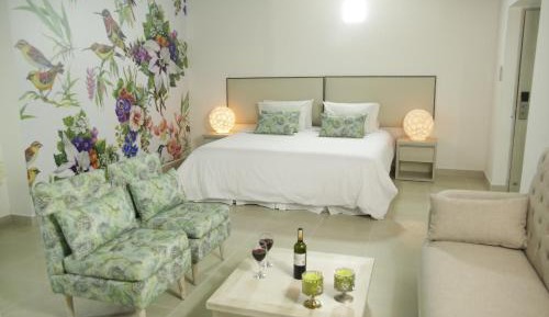 Deluxe King Suite