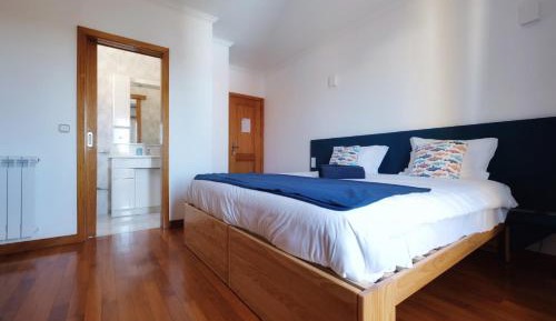Double or Twin Room with Private Bathroom
