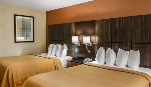 Queen Room with Two Queen Beds - Non-Smoking