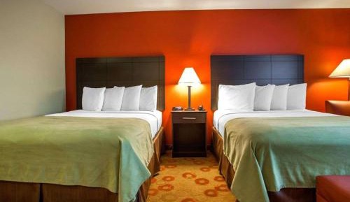 Queen Suite - Non-Smoking