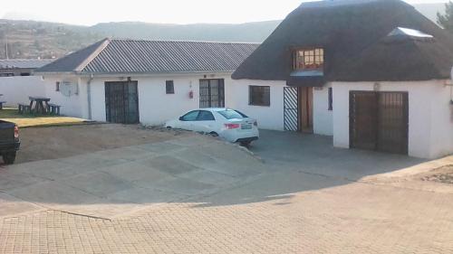 Deluxe Double Room (2 Adults + 1 Child)