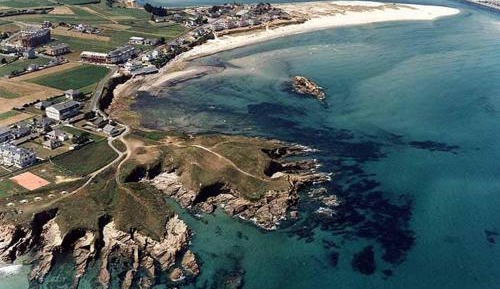 Three-Bedroom Apartment with Sea View