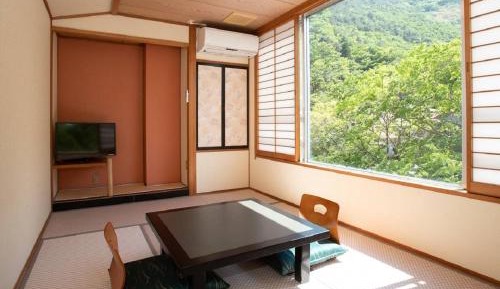Japanese Style Economy Twin Room with Shared Bathroom - Non-Smoking