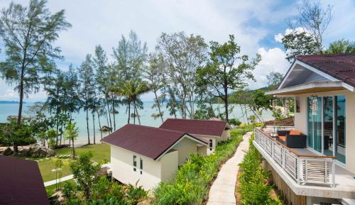 Bungalow with Sea View