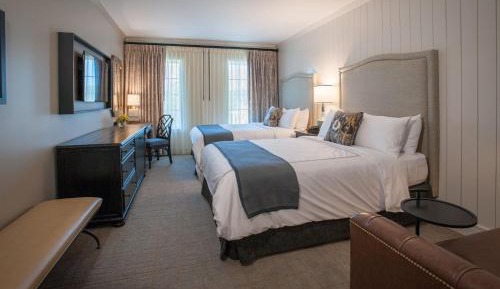 Deluxe Queen Room with Two Queen Beds