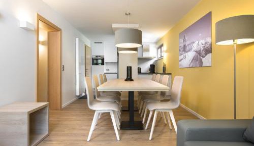 Design Four-Bedroom Apartment