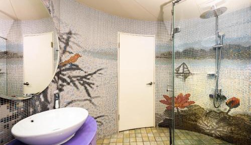 Twin Room with Private Bathroom
