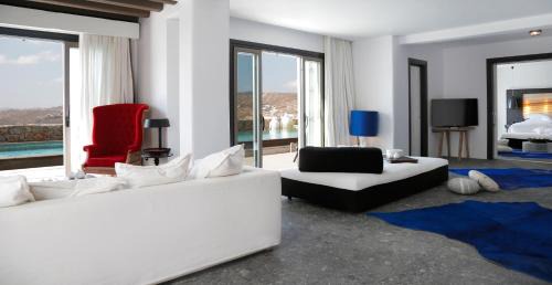 APOCALYPSIS 4-Bedroom VILLA with Private Pool