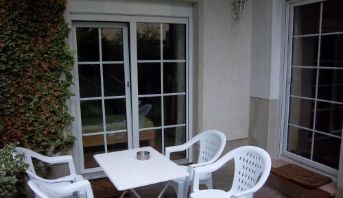 Comfort Two-Bedroom Apartment - Ground Floor (2-4 Adults)