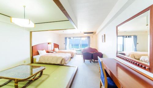 [Short-stay: 8:00pm check-in/9:00am check-out] Japanese/Western Style Room Sea-side