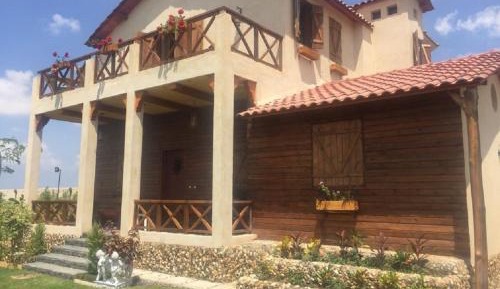 Two-Bedroom Bungalow with Private Garden 