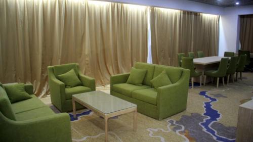 Superior King Suite