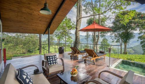 Suite with Mountain View