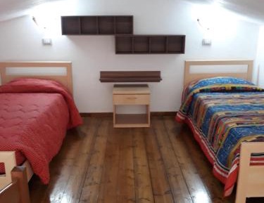 Studio - Split Level