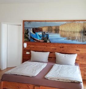 Two-Bedroom Apartment with Terrace Double Bed + Bunk Bed