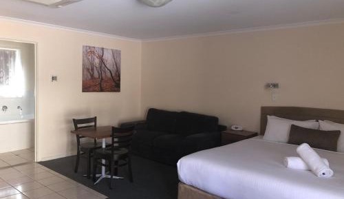 Executive King Room with Kitchenette