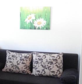 Family Room (2 Adults + 1 Child)