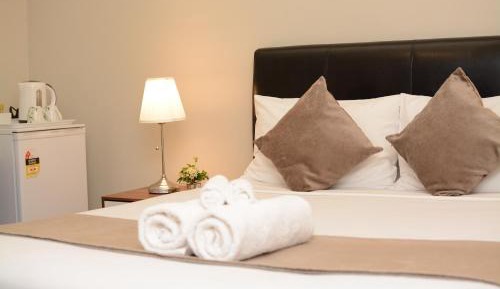 Deluxe Queen Room